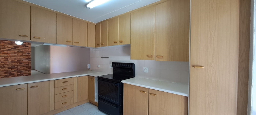 To Let 3 Bedroom Property for Rent in La Provance Free State